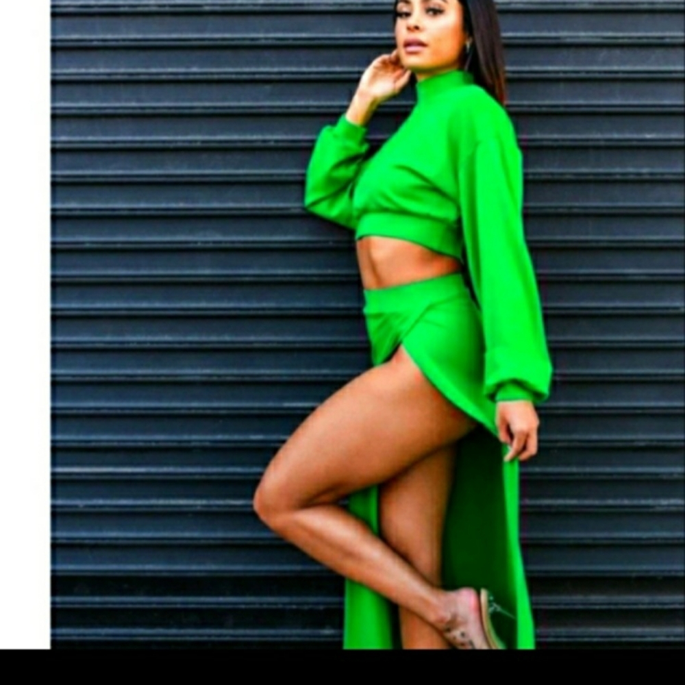 Hi-Split 2 Piece Skirt Set | XL | Kelly Green